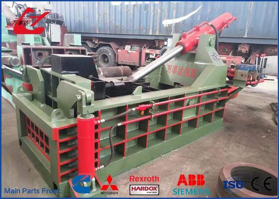 Kompakt Yapı Metal Baler Y83Q-135 Esnek Bale Boyutu Uzay tasarrufu tasarımı Düşük enerji tüketimi